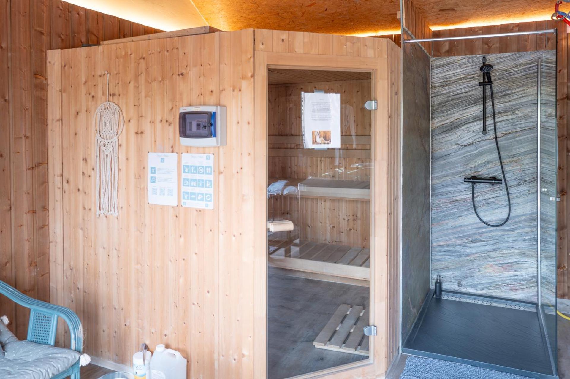 Chalet La Calougeotte, Jardin, Spa Et Sauna Prives Le Menil Екстер'єр фото