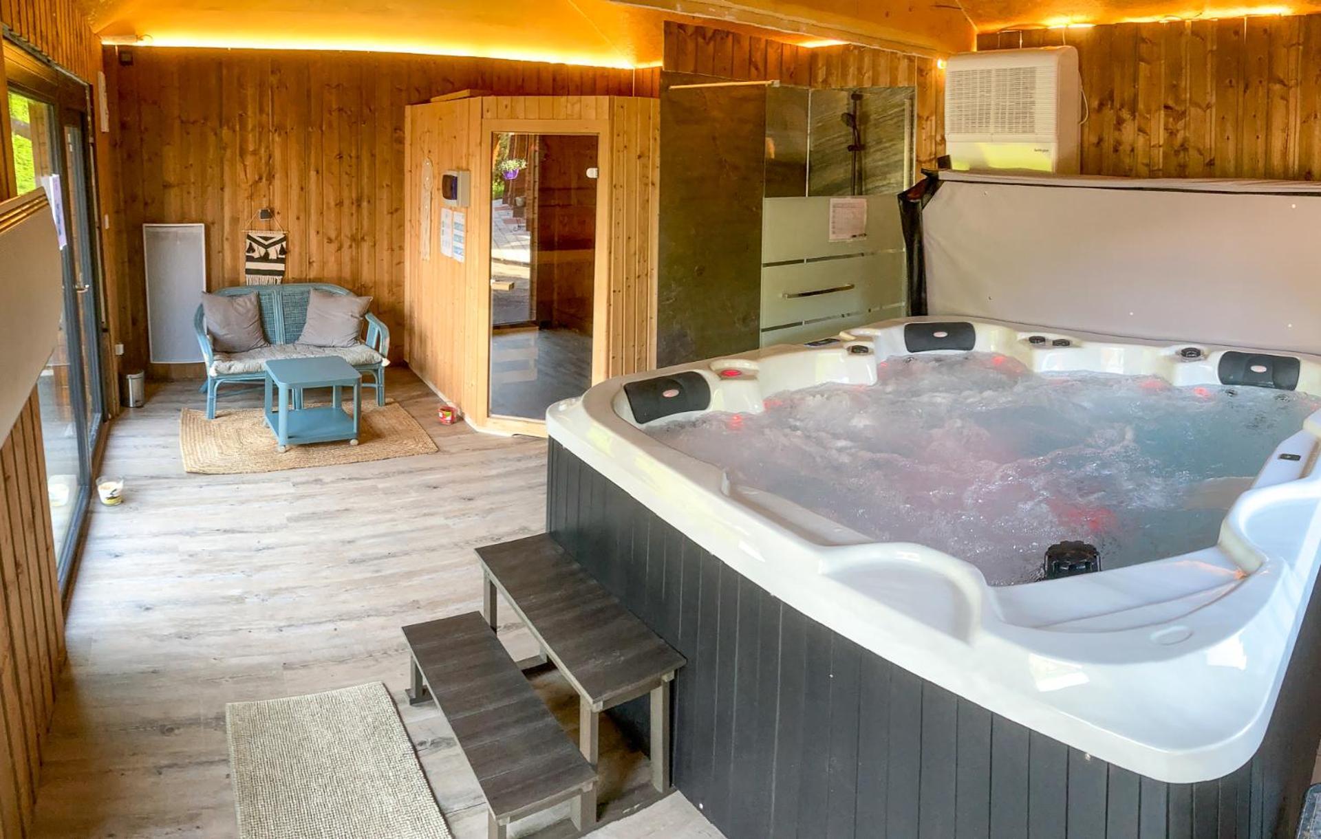 Chalet La Calougeotte, Jardin, Spa Et Sauna Prives Le Menil Екстер'єр фото